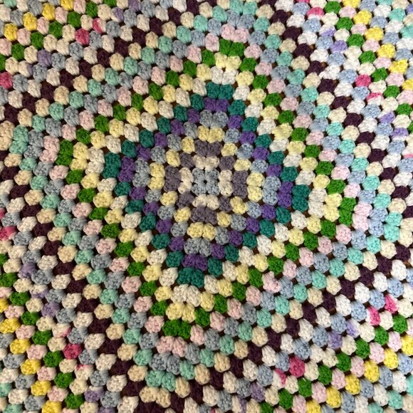 Handmade Baby Afghan Approximately 33 x 33 - Picture 3 of 4